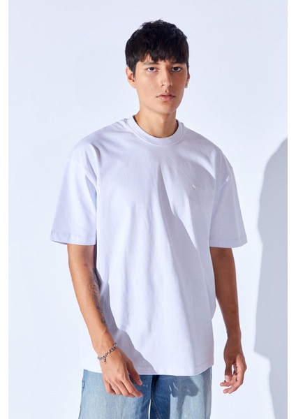Beyaz Kalın Gramajlı Soft Dokulu Fırçalı Yüksek Baskılı Oversize Erkek Tshirt | MNN211049-01