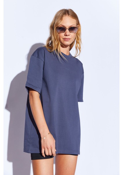 Antrasit Kalın Soft Dokulu Enjeksiyon Minimal Baskı Detaylı Oversize %100 Pamuk Unisex T-Shirt