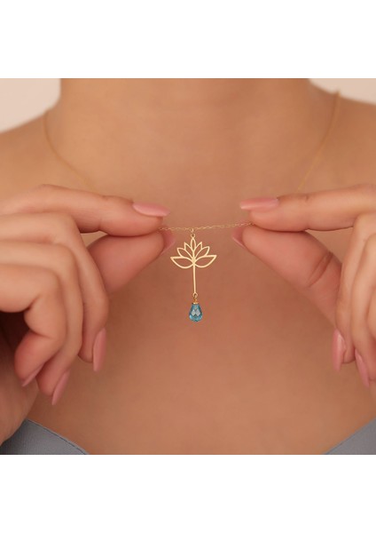 925 Ayar Altın Mikron Kaplama Drop Taşlı Lotus Çiçeği Gümüş Kolye - CNS00592