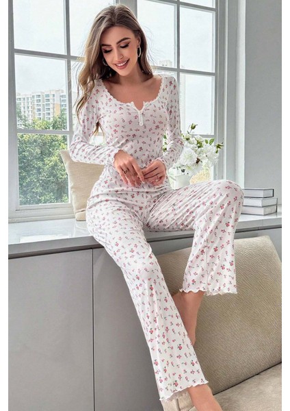 Çiçek Desenli Uzun Kollu Pijama Takımı