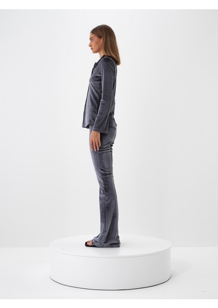 Kadın Antrasit Lüks Dokulu Soft Kadife Slim Fit Gömlek modelleri