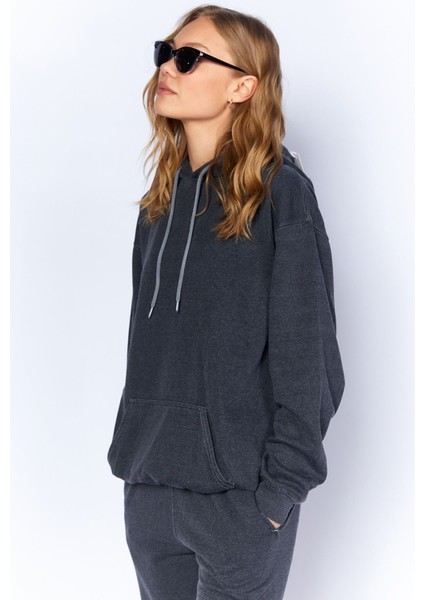 Eskitme Soluk Efektli Regular Normal Kalıp Kapşonlu Kanguru Cepli Örme Sweatshirt Antrasit
