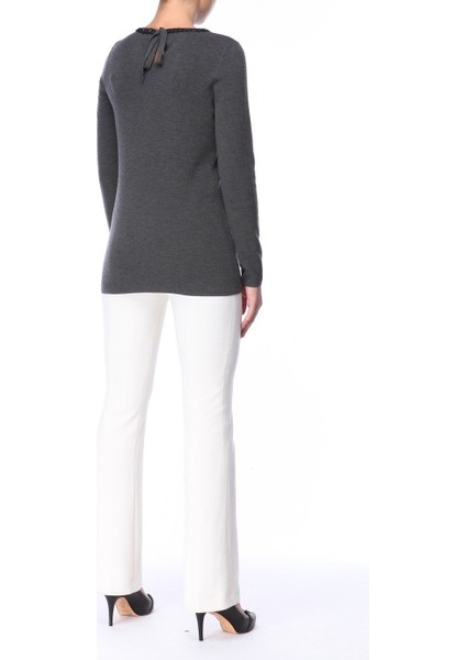 Boncuk Yaka Detaylı Gri Yün ve Ipek Triko Kazak modelleri