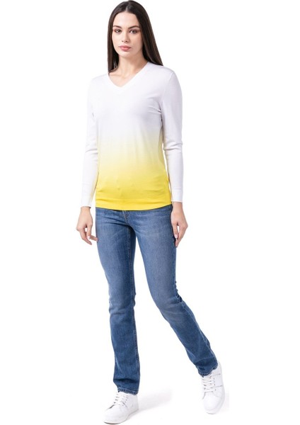 Renk Geçişli V Yaka Beyaz Kazak fiyatları