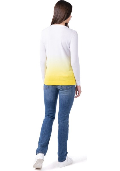 Renk Geçişli V Yaka Beyaz Kazak modelleri