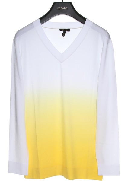 Renk Geçişli V Yaka Beyaz Kazak fırsatları