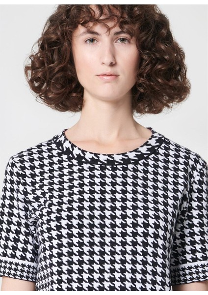 Desenli Bisiklet Yaka Kısa Kol Siyah Kazak fiyatları