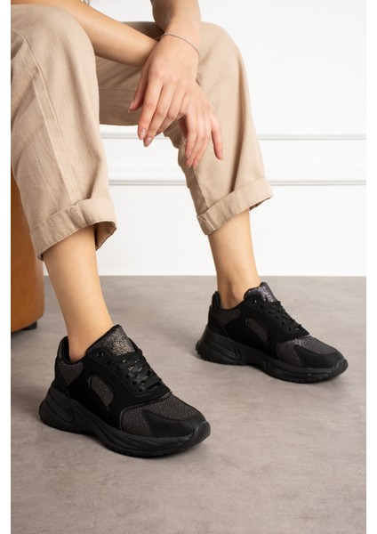 Siyah Gri Rahat Kalıp Kadın Sneaker fiyatları