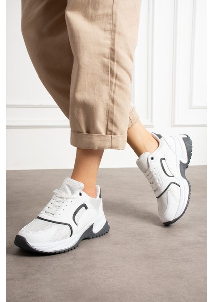 Beyaz Gri Rahat Kalıp Kadın Sneaker modelleri