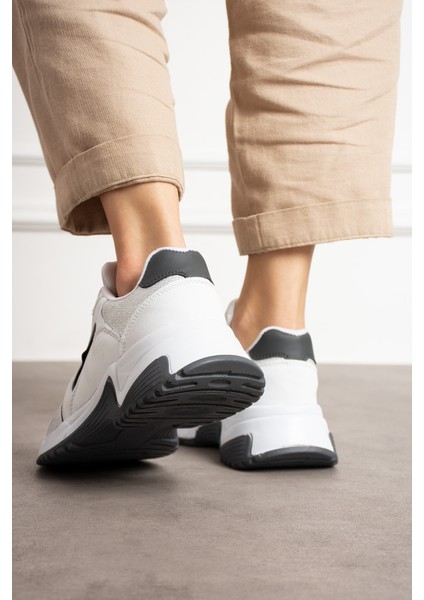 Beyaz Gri Rahat Kalıp Kadın Sneaker fırsatları