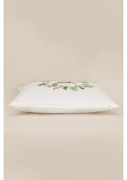 Charm Renkli Geyik Baskılı Beyaz Kırlent 43X43 35257A indirimleri