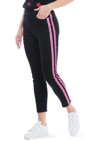 Sport Şeritli Kesik Paça Siyah Pamuklu Jean Pantolon fiyatları