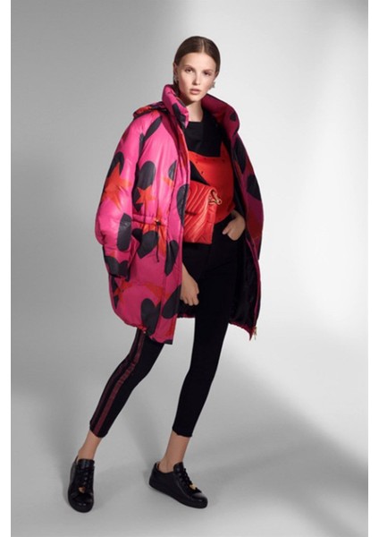 Sport Şeritli Kesik Paça Siyah Pamuklu Jean Pantolon indirimleri