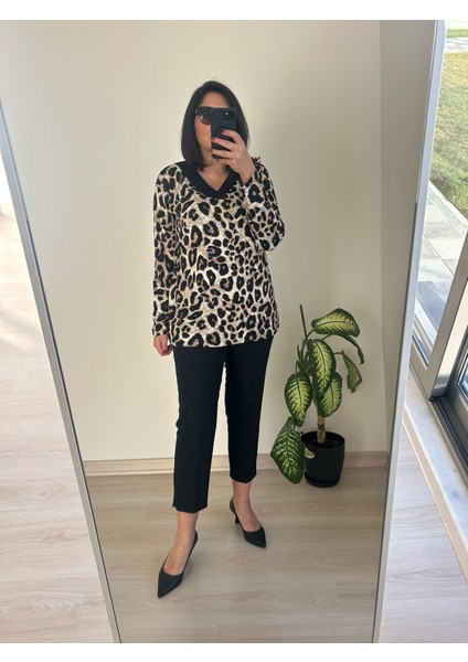 Kadın Büyük Beden Leopar Baskılı V Yaka Örme BLUZ-BGB89 fiyatları