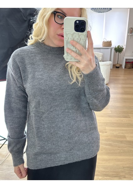 Gri Bisiklet Yaka Kazak modelleri