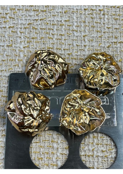 M.a.s.s.i.m.o Model Gold Halatlı 4lu Düğme Seti modelleri