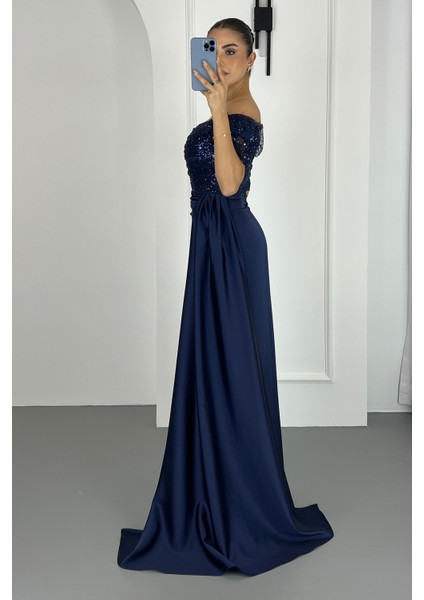 Kadın Lacivert Kayık Yaka Pul Payet Uzun Abiye Elbise modelleri