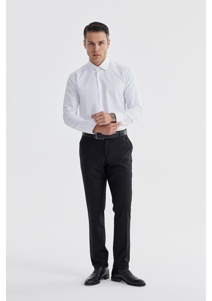 Düz Dar Kalıp - Slim Fit Beyaz Gömlek