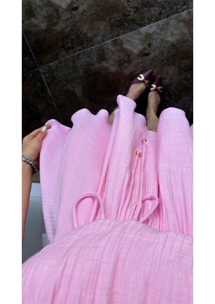 Pembe Volanlı Elbise