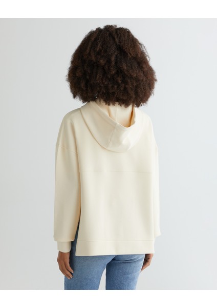 Kadın Krem Oversize Fit Kapüşonlu Logolu Sweatshirt 42524330T.130