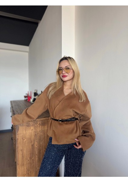 Kadın Kemerli Kaşe Hırka Camel