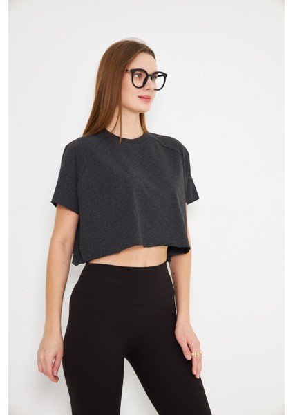 Pamuklu Crop Kadın Kısa Kollu Tişört Grimelanj Antrasit modelleri