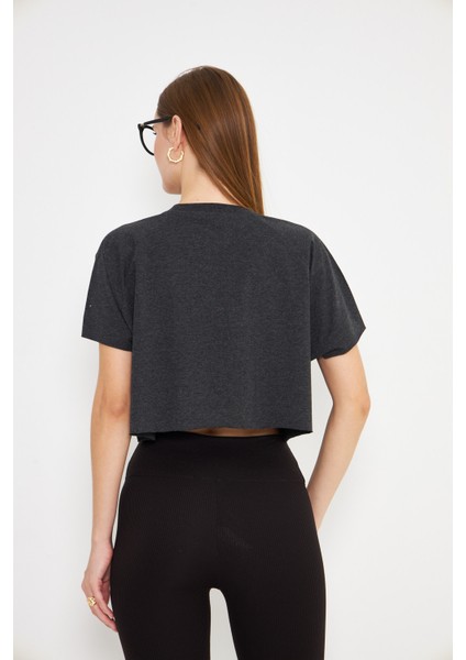 Pamuklu Crop Kadın Kısa Kollu Tişört Grimelanj Antrasit indirimleri