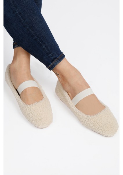 Peluş Tüylü Bant Detaylı Kadın Ev Ayakkabısı Babet