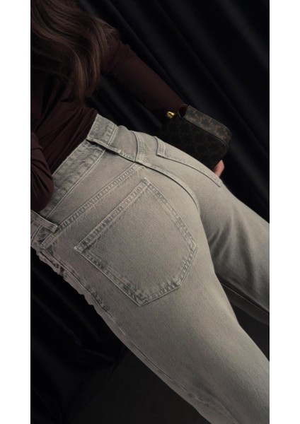 Relaxed Fit Kahve Tintli Jean indirimleri