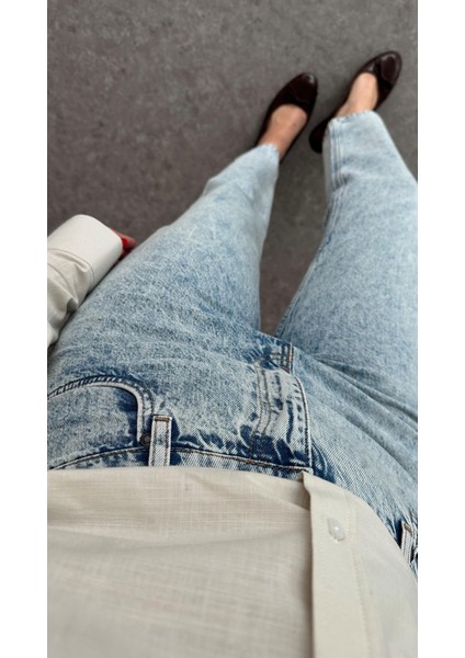 Kar Yıkamalı Momfit Jean fırsatları