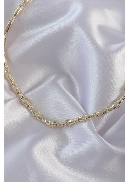 Vip Seri Pirinç Gold Renk Zirkon Taş Detaylı Serenay Kolyesi fiyatları