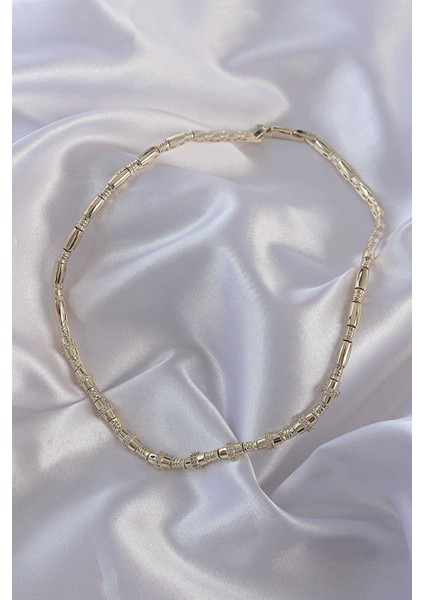 Vip Seri Pirinç Gold Renk Zirkon Taş Detaylı Serenay Kolyesi fırsatları