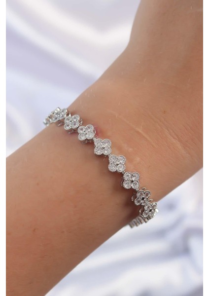 Pirinç Vip Seri Gümüş Renk Zirkon Taşlı Çiçek Model Bileklik fiyatları