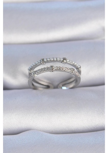 Pirinç Gümüş Renk Zirkon Taşlı Inci Detay Kadın Yüzük