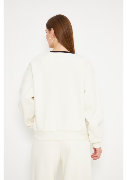 Kadın Bisiklet Yaka Sweatshirt Ekru