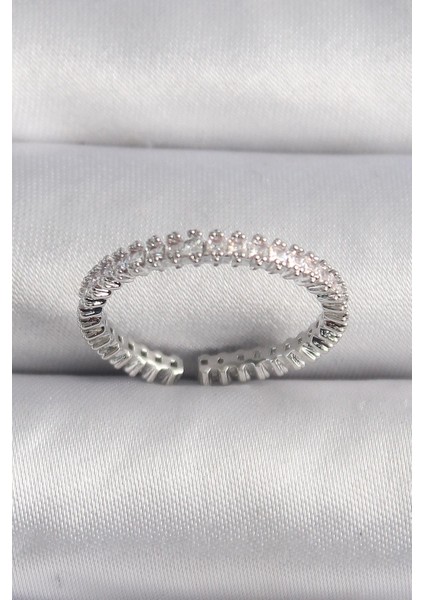 Pirinç Gümüş Renk Zirkon Taşlı Su Yolu Model Vıp Seri Kadın Yüzük