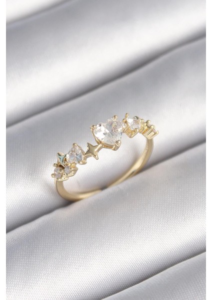 Pirinç Gold Renk Zirkon Taşlı Kalp Model Yıldız Detay Kadın Yüzük