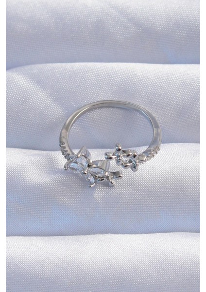 Pirinç Gümüş Renk Zirkon Taşlı Çiçek Model Ayarlanabilir Yüzük fiyatları