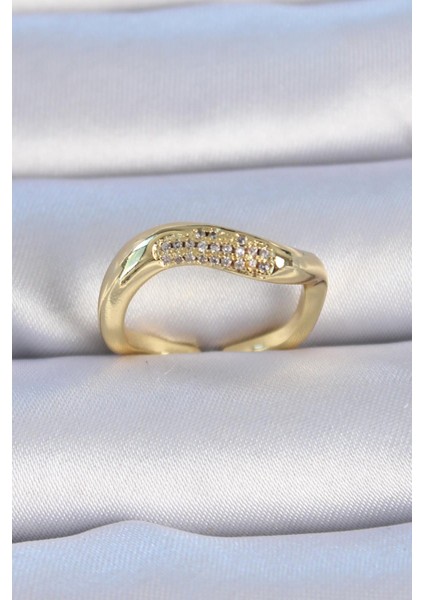 Pirinç Gold Renk Zirkon Taşlı Kadın Yüzük