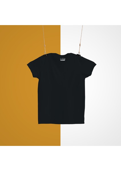 Nirengiden Aktivist Noel Baba T-Shirt (Kadın Kalıp) fiyatları