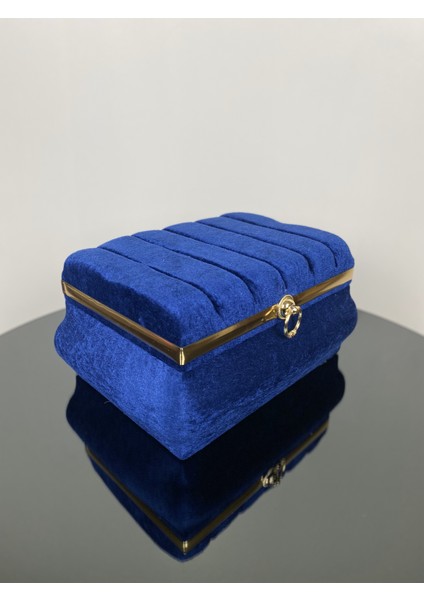 Gold Şeritli Çeyiz ve Makyaj Sandığı | Şık ve Zarif Tasarım fiyatları