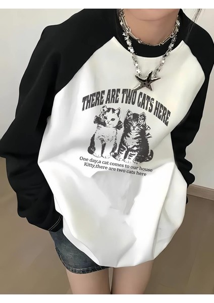 Vintage Reglan Uzun Kollu Sevimli Kedi Baskılı Beyaz T-Shirt
