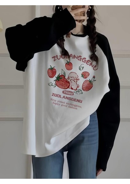 Vintage Reglan Uzun Kollu Strawberry Baskılı Beyaz T-Shirt