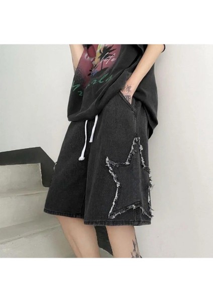 Star Patch Detay Streetwear Yıkamalı Kot Kısa Şort