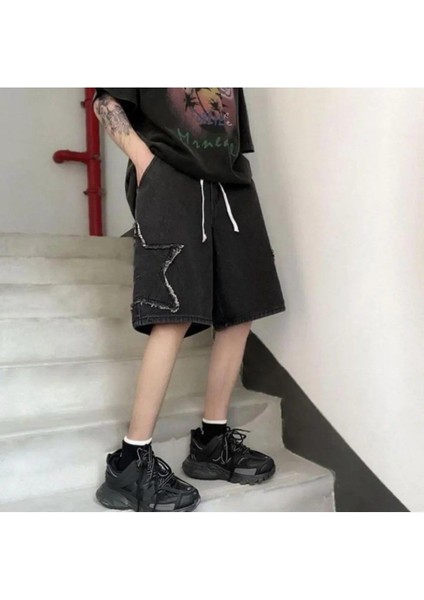 Star Patch Detay Streetwear Yıkamalı Kot Kısa Şort