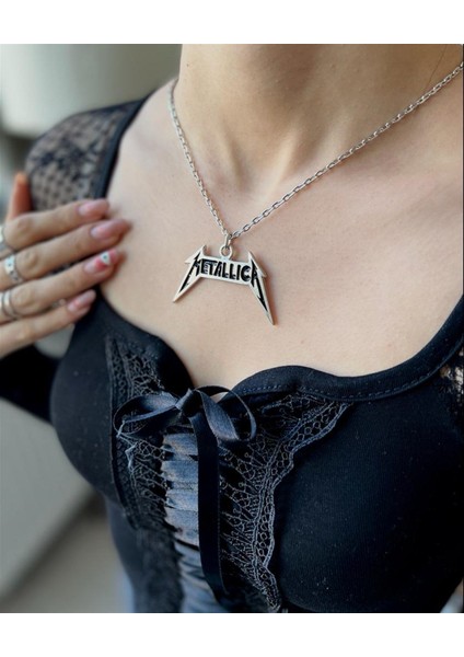 Metallica Logo Tasarım Kolye2