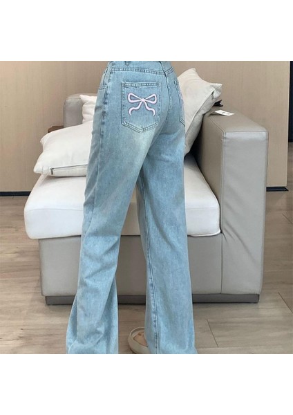 Kurdele Detaylı Baggy Yıkamalı Mavi Jean fırsatları