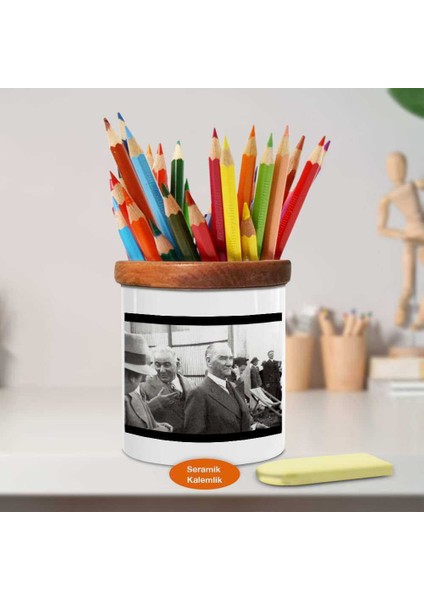 Dik Duruşlu Asil Mustafa Kemal Atatürk Ahşap Seramik KALEMLIK-1049