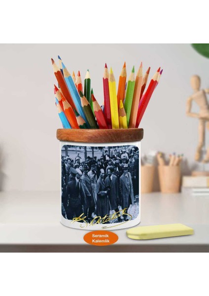 Heybetle Yürüyen Mustafa Kemal Atatürk Ahşap Seramik KALEMLIK-663 fiyatları