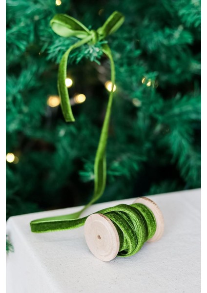 & Stone Yılbaşı 2m Ahşap Makaralı Kadife Kurdele Paketleme Ağaç Süsü